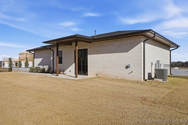 15240 S 27th East Avenue, Bixby, OK 74008