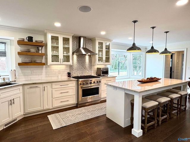 771 Cornelia Drive SE, Huntsville, AL 35802