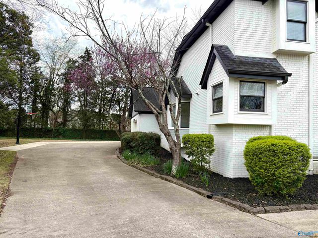 771 Cornelia Drive SE, Huntsville, AL 35802