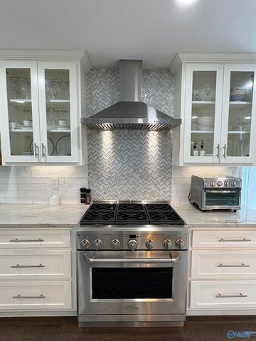 771 Cornelia Drive SE, Huntsville, AL 35802