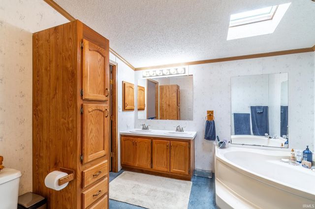 15720 Roth Road, Grabill, IN 46741