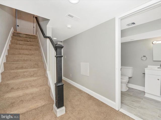 1821 N BOND ST, Baltimore, MD 21213