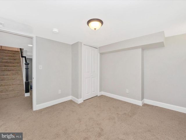 1821 N BOND ST, Baltimore, MD 21213