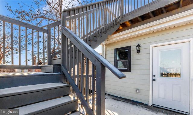 1821 N BOND ST, Baltimore, MD 21213