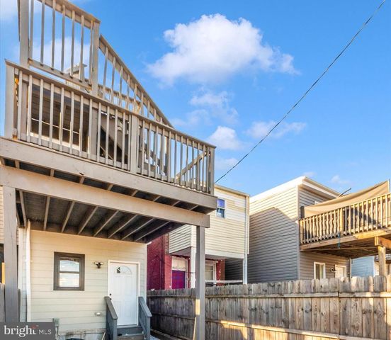 1821 N BOND ST, Baltimore, MD 21213