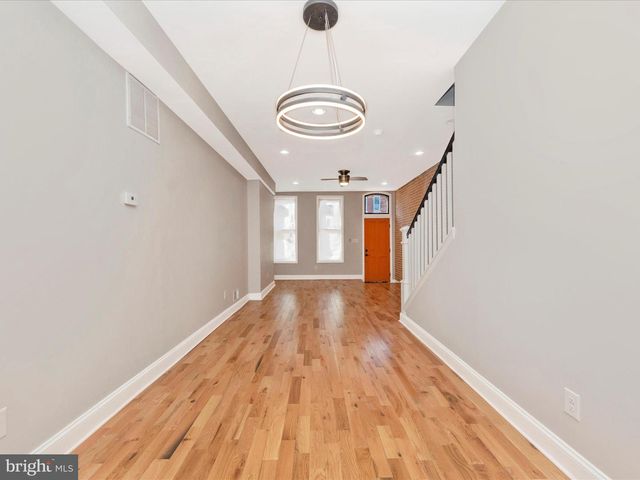 1821 N BOND ST, Baltimore, MD 21213