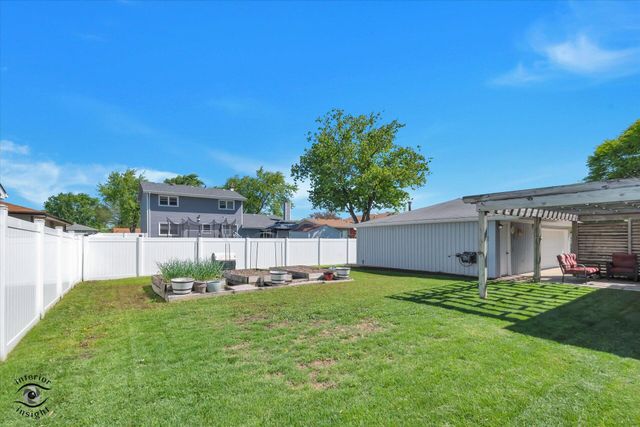 934 Windsor Lane, Dyer, IN 46311