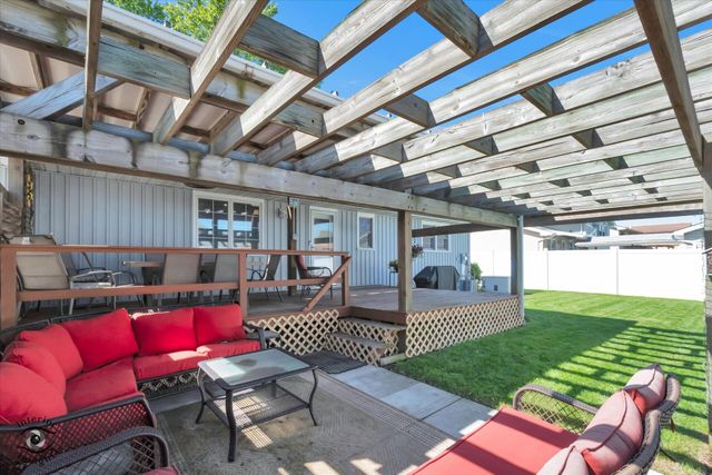 934 Windsor Lane, Dyer, IN 46311