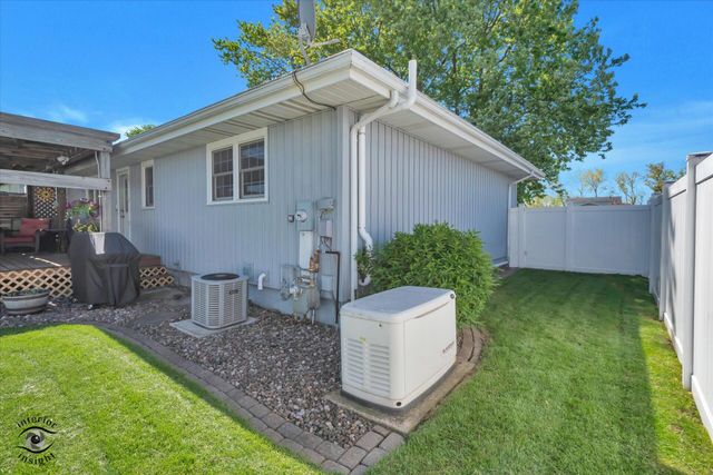 934 Windsor Lane, Dyer, IN 46311