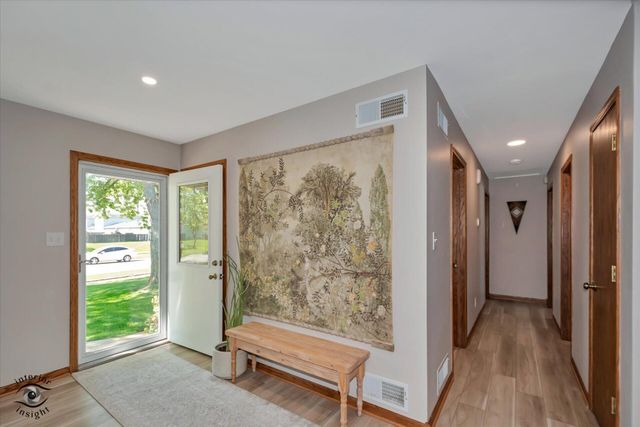 934 Windsor Lane, Dyer, IN 46311