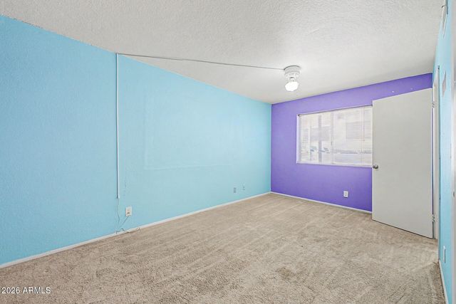 8659 W EARLL Drive W, Phoenix, AZ 85037