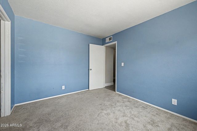 8659 W EARLL Drive W, Phoenix, AZ 85037