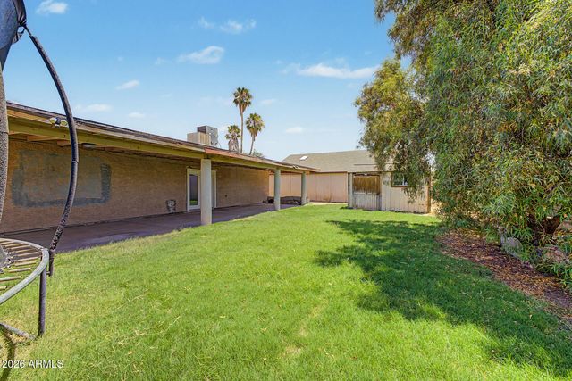 8659 W EARLL Drive W, Phoenix, AZ 85037