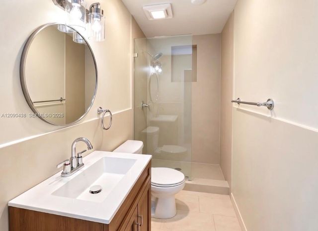 2153 NW 24th Street 3, Miami, FL 33142