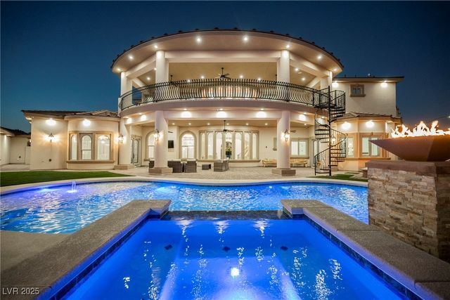 1721 South Tioga Way, Las Vegas, NV 89117