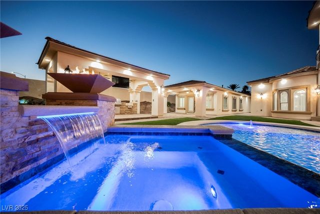 1721 South Tioga Way, Las Vegas, NV 89117