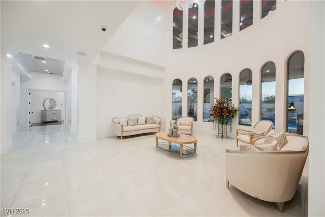 1721 South Tioga Way, Las Vegas, NV 89117