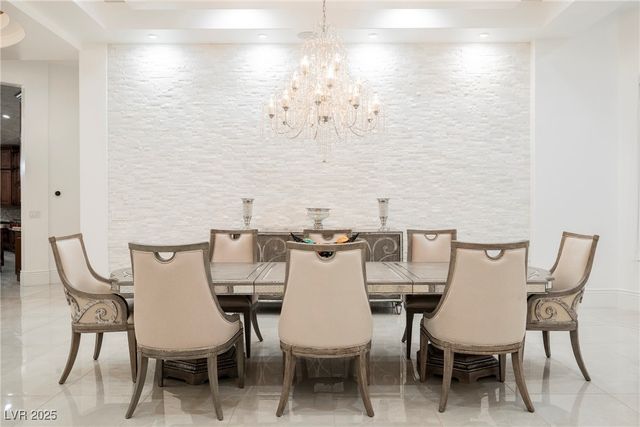 1721 South Tioga Way, Las Vegas, NV 89117