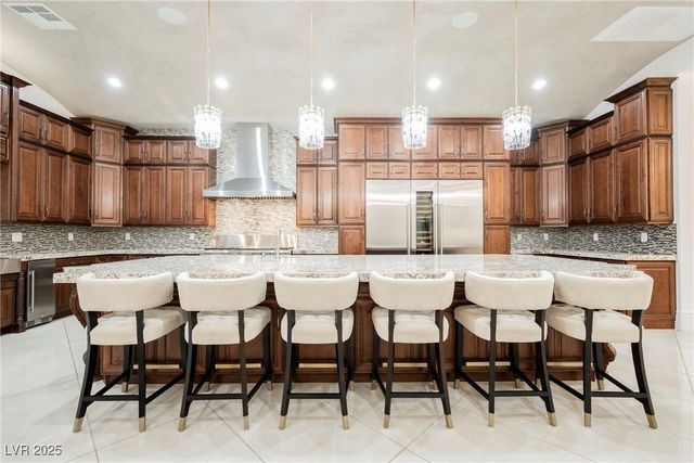 1721 South Tioga Way, Las Vegas, NV 89117