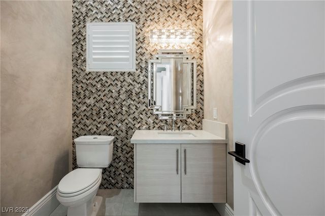 1721 South Tioga Way, Las Vegas, NV 89117