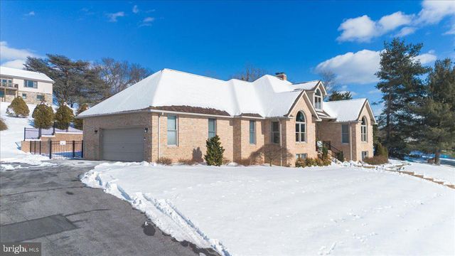 605 VISTA CT, Waynesboro, PA 17268