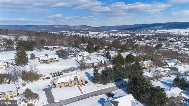 605 VISTA CT, Waynesboro, PA 17268