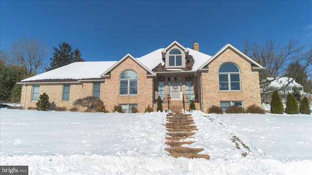 605 VISTA CT, Waynesboro, PA 17268