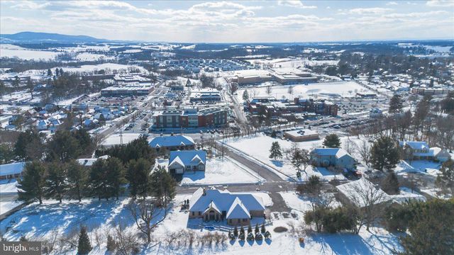 605 VISTA CT, Waynesboro, PA 17268