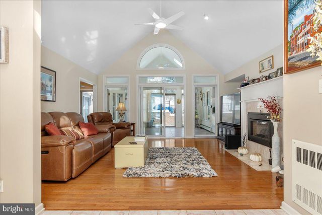 605 VISTA CT, Waynesboro, PA 17268