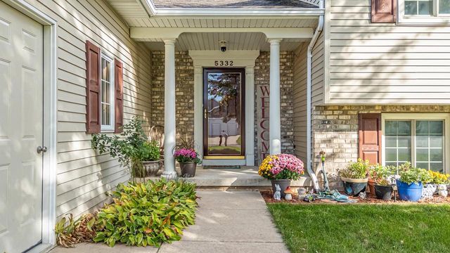 5332 W PLEASANT WAY, Appleton, WI 54913