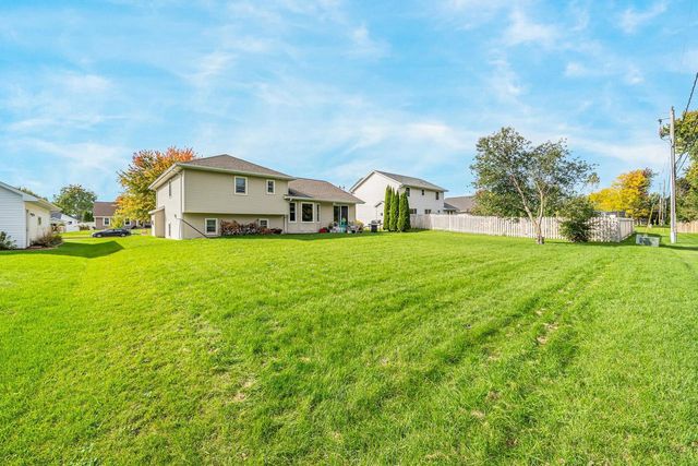 5332 W PLEASANT WAY, Appleton, WI 54913