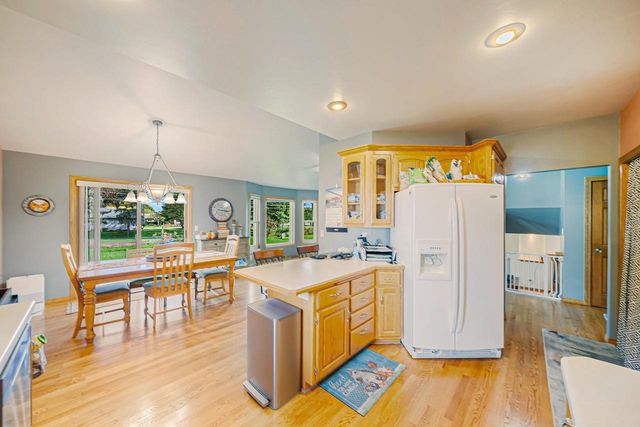 5332 W PLEASANT WAY, Appleton, WI 54913