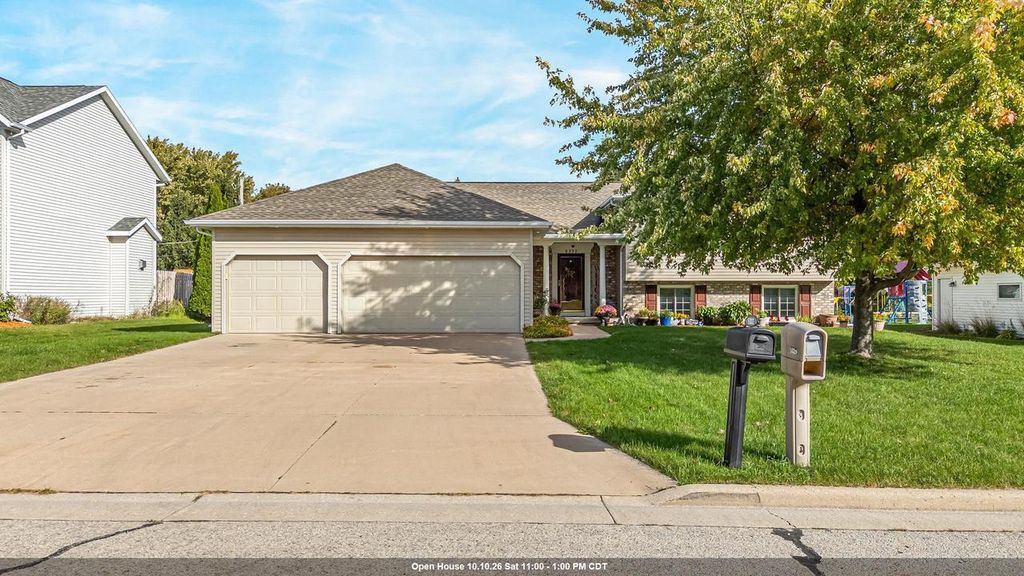 5332 W PLEASANT WAY, Appleton, WI 54913