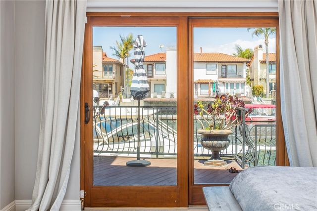 3311 Bounty Circle, Huntington Beach, CA 92649