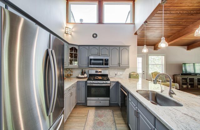 15708 Acapulco Drive, Jersey Village, TX 77040