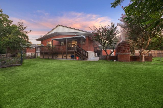 15708 Acapulco Drive, Jersey Village, TX 77040