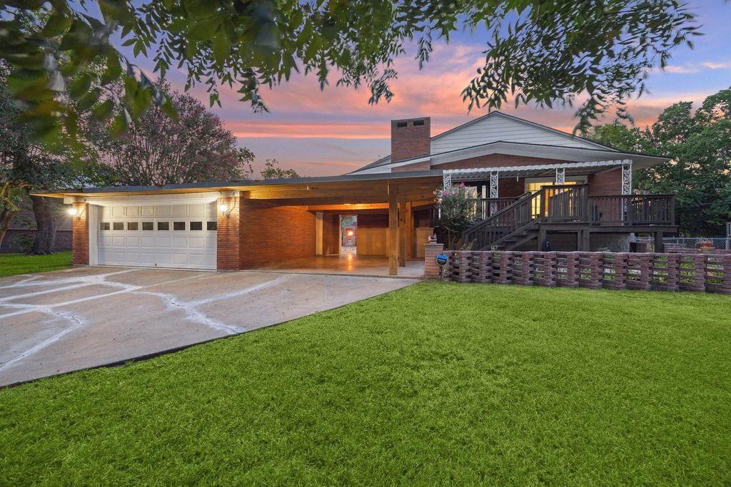 15708 Acapulco Drive, Jersey Village, TX 77040