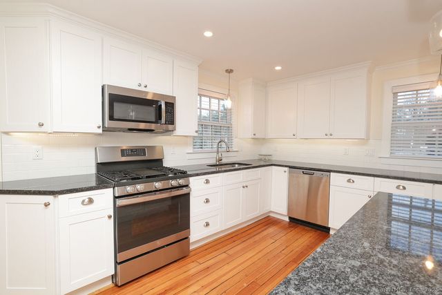 792 Farmington Avenue APT 106, Farmington, CT 06032