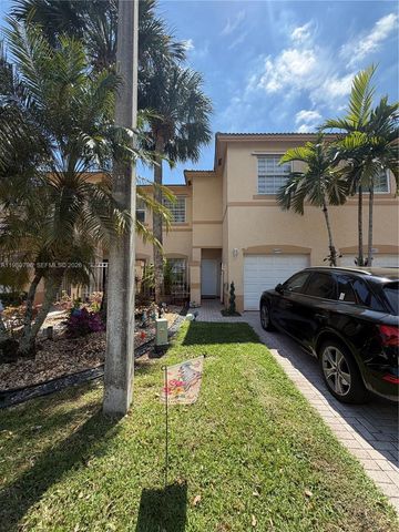 809 NW 170th Ter 26, Pembroke Pines, FL 33028