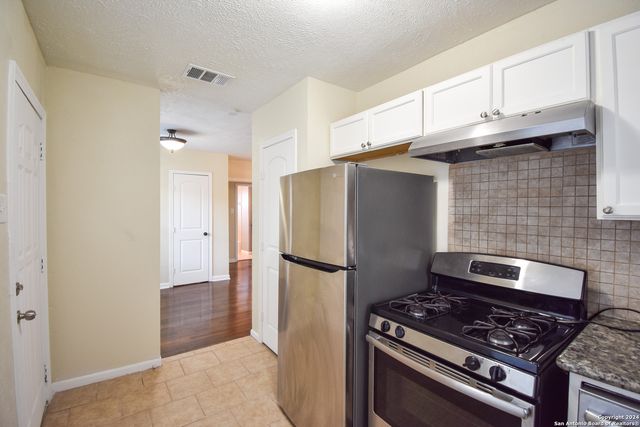 127 GLENCOE DR, San Antonio, TX 78212
