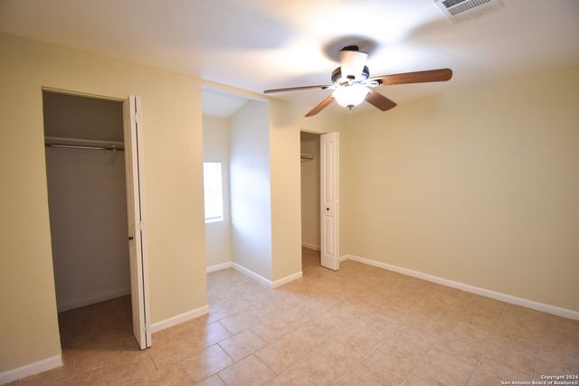 127 GLENCOE DR, San Antonio, TX 78212