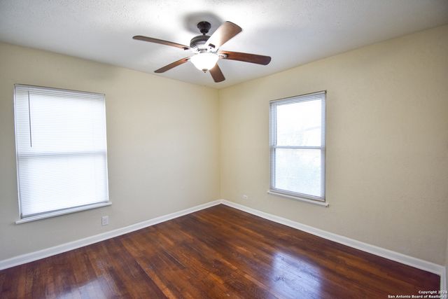 127 GLENCOE DR, San Antonio, TX 78212