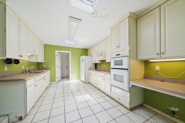 6709 PROCTOR ROAD, Sarasota, FL 34241