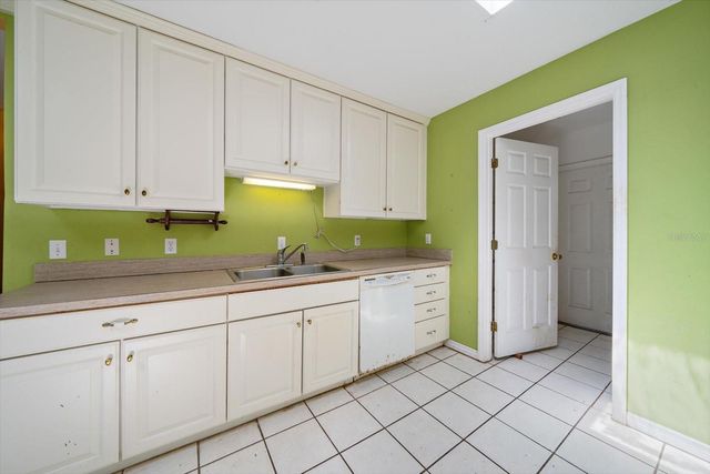 6709 PROCTOR ROAD, Sarasota, FL 34241