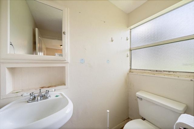 6709 PROCTOR ROAD, Sarasota, FL 34241