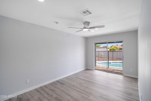 3047 W GREENWAY Road, Phoenix, AZ 85053