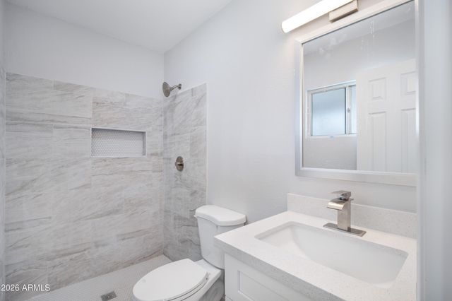 3047 W GREENWAY Road, Phoenix, AZ 85053