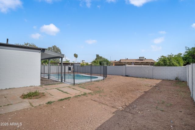 3047 W GREENWAY Road, Phoenix, AZ 85053