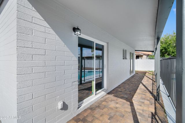 3047 W GREENWAY Road, Phoenix, AZ 85053