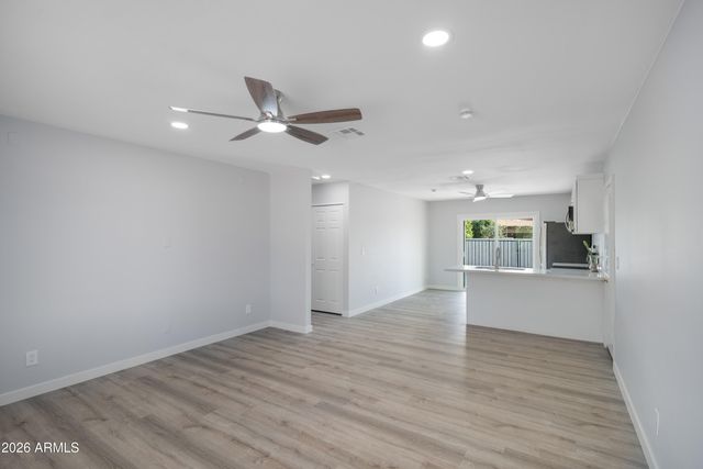 3047 W GREENWAY Road, Phoenix, AZ 85053